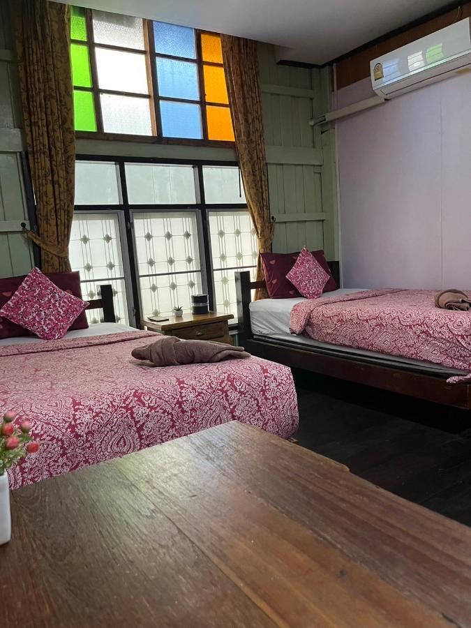 Tamarind Guesthouse 大城 外观 照片